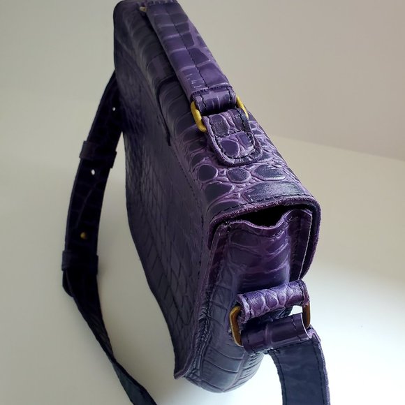 Chic Purple Crocodile-Embossed Women's Bag - Picture 15 of 16